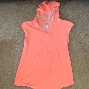 Coral sleeveless hooded Justice shirt